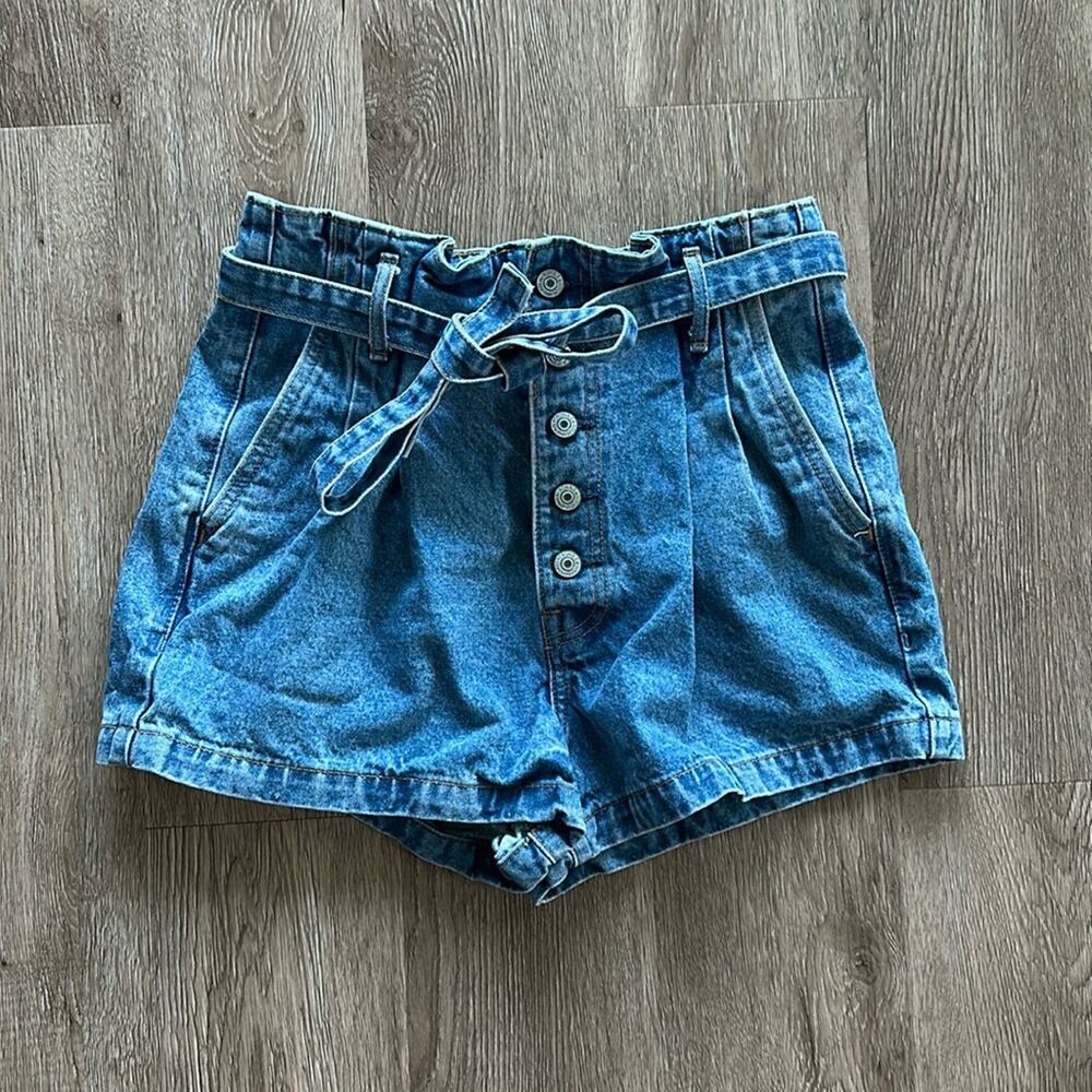 Abercrombie & Fitch Natural‎ Rise Denim Shorts Medium Wash Belted Size 4